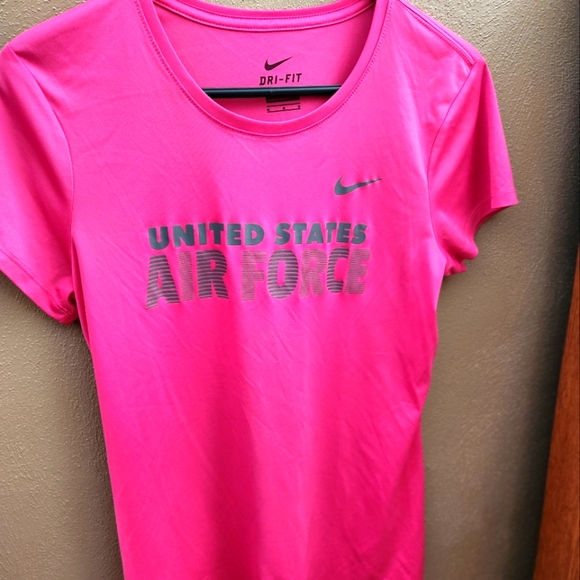 NIKE DRI-FIT TEE - Picture 2 of 5